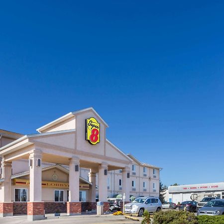 Hotel Super 8 By Wyndham Moose Jaw Sk Esterno foto