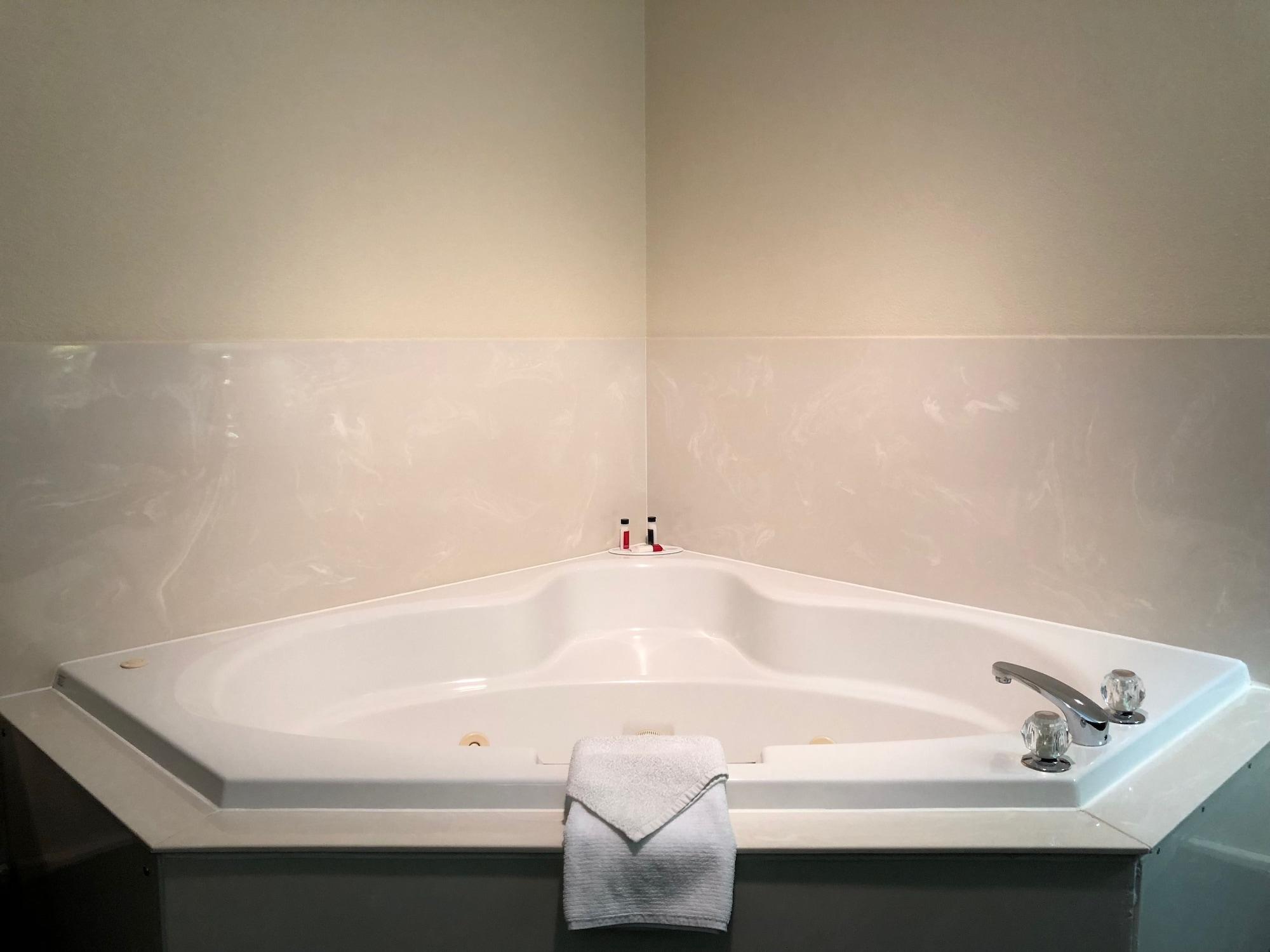 Hotel Super 8 By Wyndham Moose Jaw Sk Esterno foto
