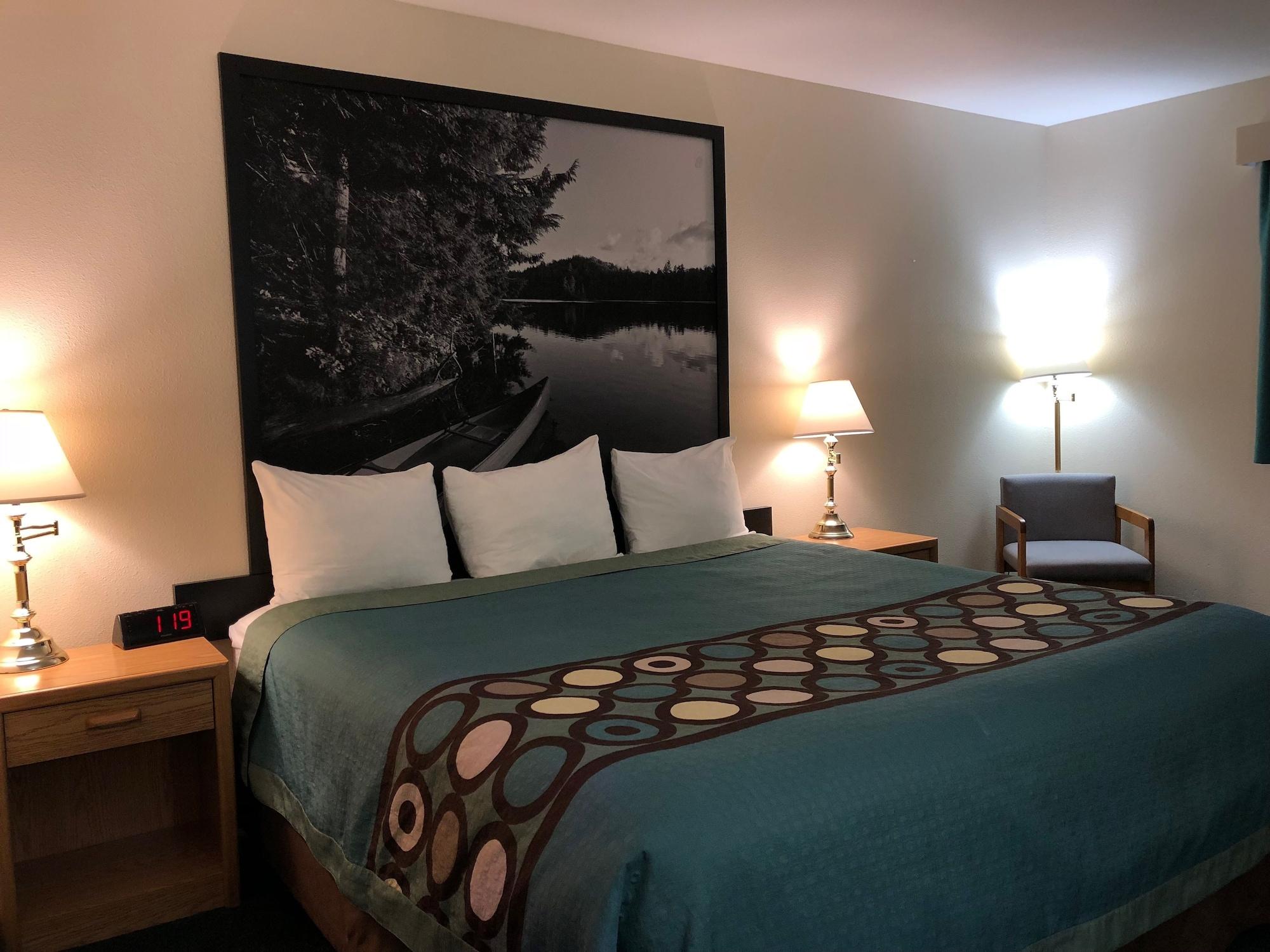 Hotel Super 8 By Wyndham Moose Jaw Sk Esterno foto