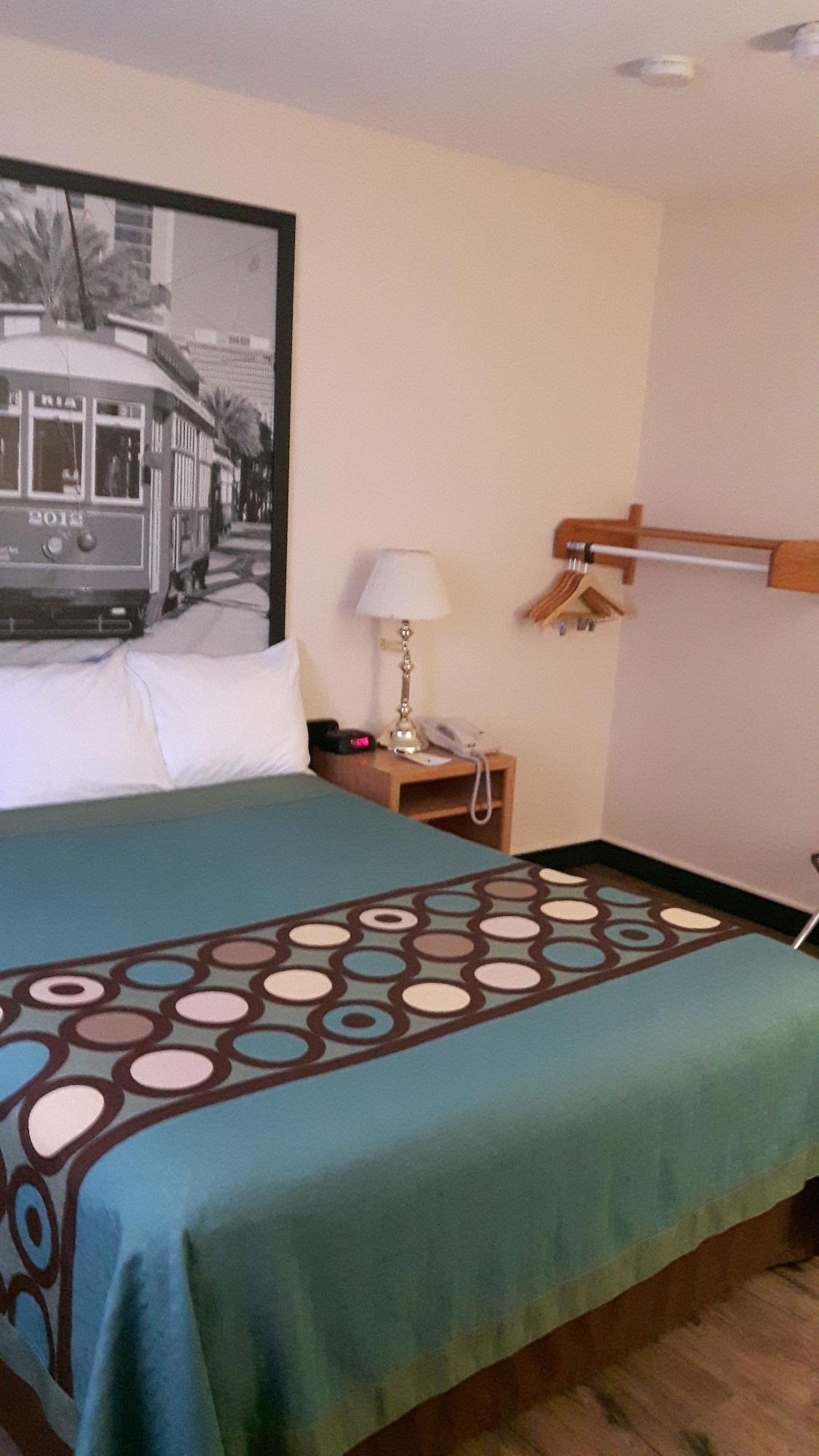 Hotel Super 8 By Wyndham Moose Jaw Sk Esterno foto