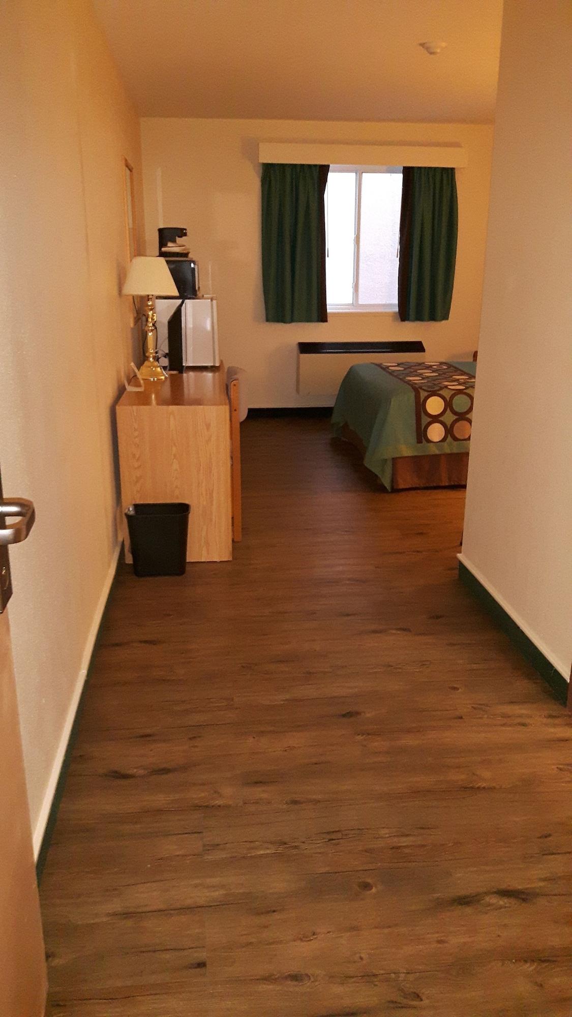Hotel Super 8 By Wyndham Moose Jaw Sk Esterno foto